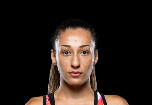 Nefise Delikurt